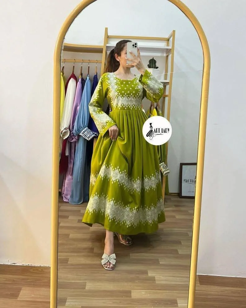 Dubble panel Chery Gown